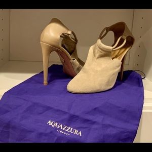 Gorgeous 4”inch Aquazzura Tan Suede Heels